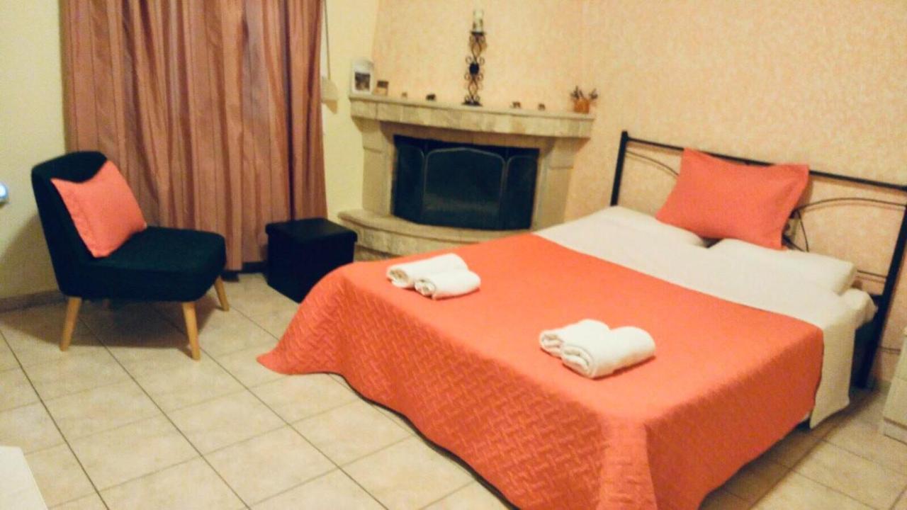 Ferienwohnung Filoxenia Choudetsi Exterior foto