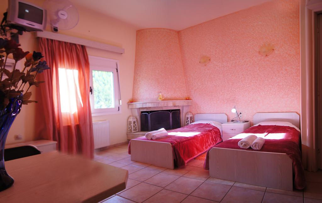 Ferienwohnung Filoxenia Choudetsi Exterior foto