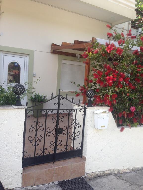 Ferienwohnung Filoxenia Choudetsi Exterior foto